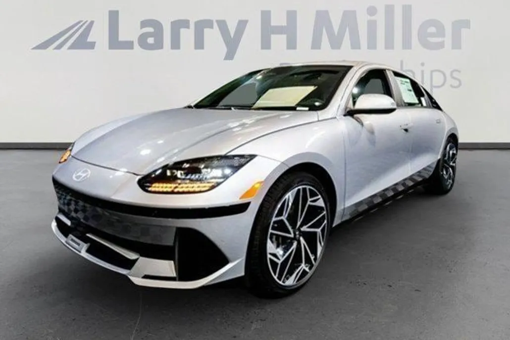 2025 Hyundai Ioniq 6 SEL photo 1