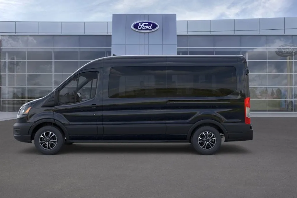 2025 Ford Transit photo 1