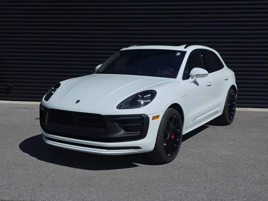 2026 Porsche Macan GTS photo 1