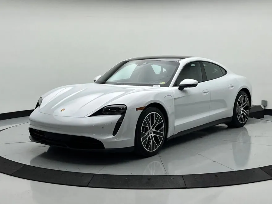 2022 Porsche Taycan Base photo 1