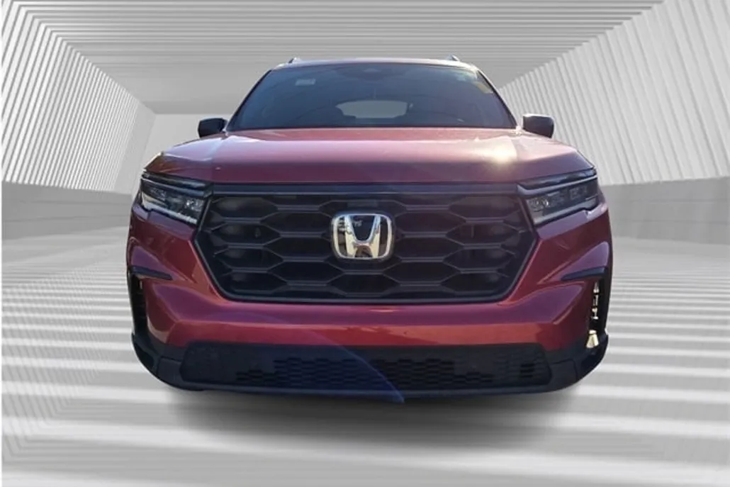 2024 Honda Pilot Sport photo 1