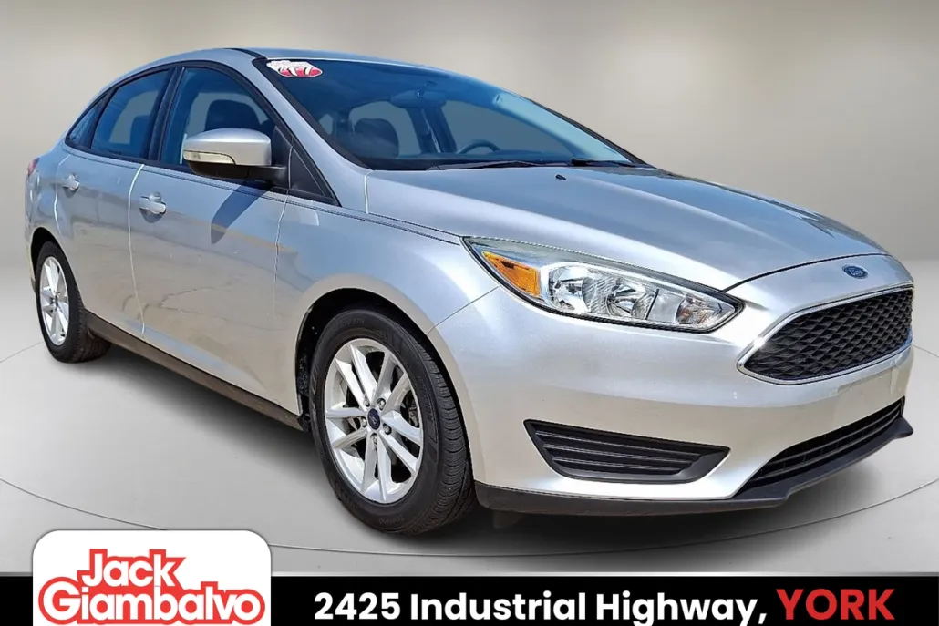 2017 Ford Focus SE photo 1