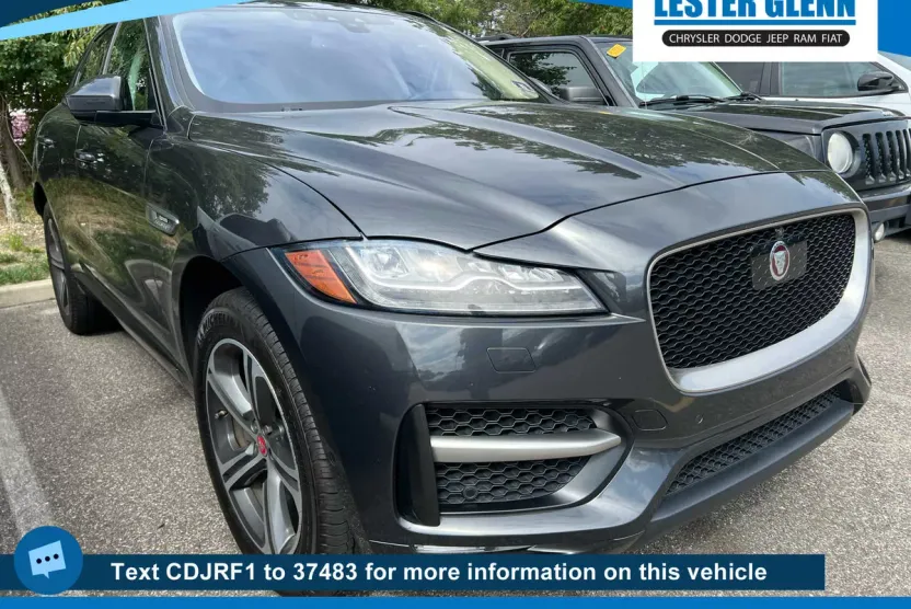 2017 Jaguar F-PACE R-Sport photo 1