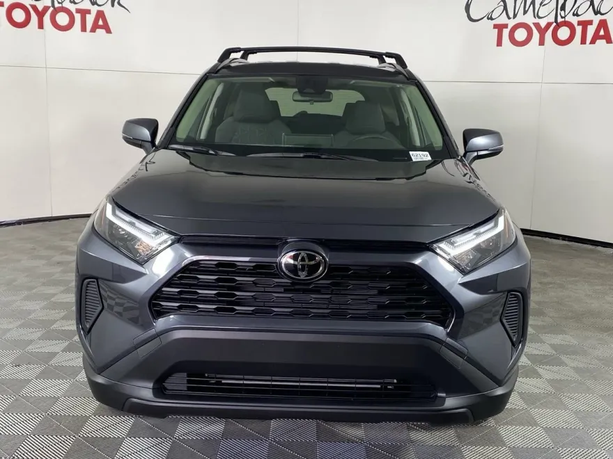 2025 Toyota RAV4 XLE photo 1