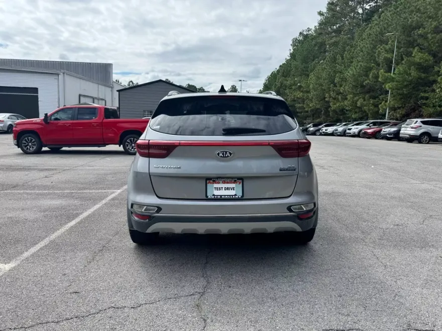2022 Kia Sportage EX photo 1