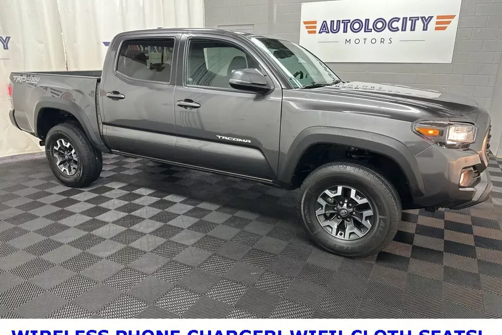 2021 Toyota Tacoma TRD Off-Road photo 1