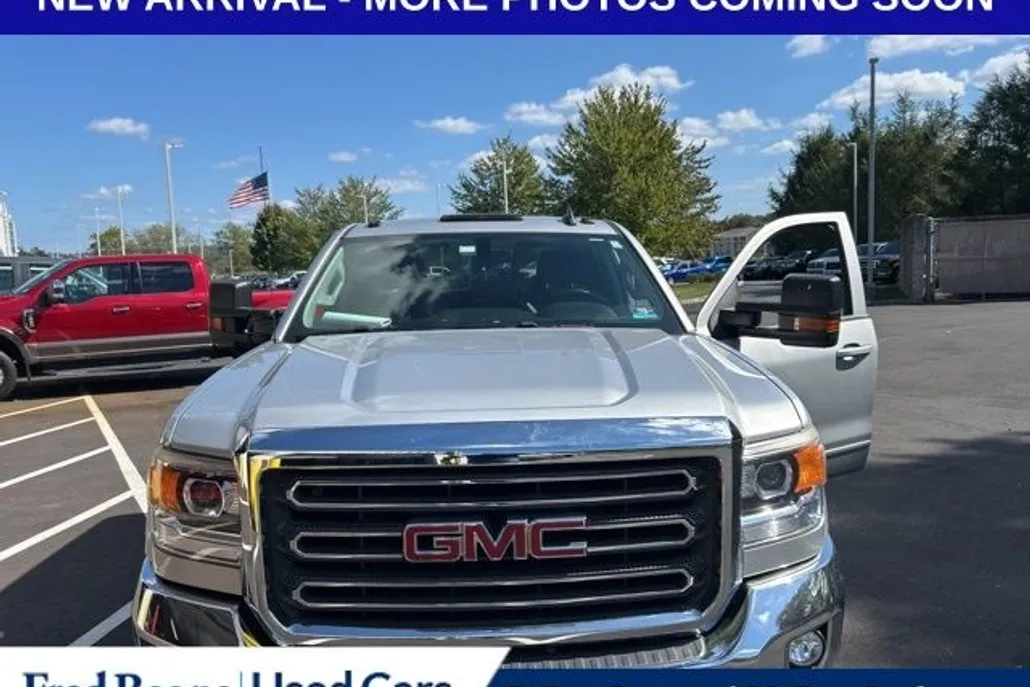 2015 Gmc Sierra SLE photo 1