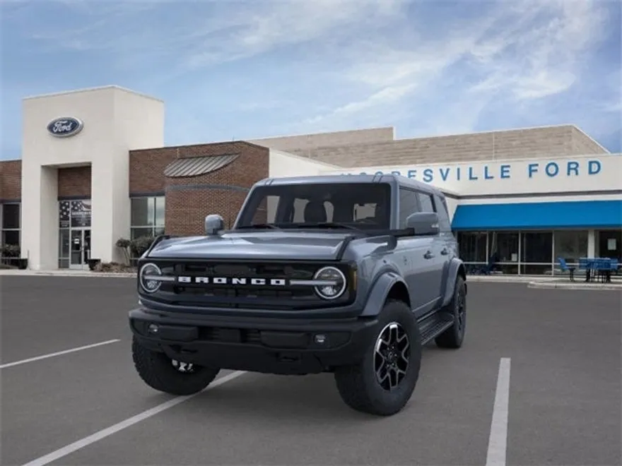 2025 Ford Bronco Outer Banks photo 1