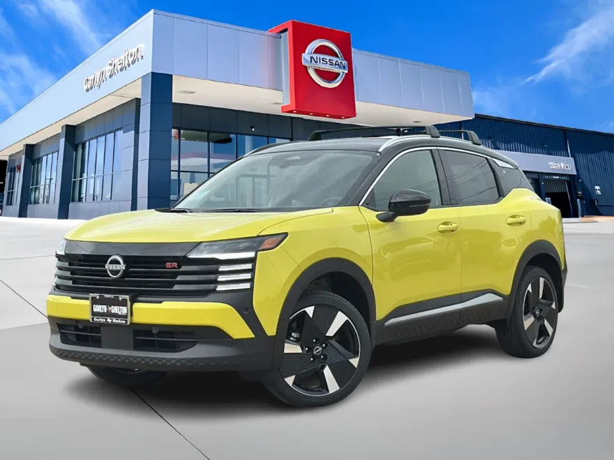 2025 Nissan Kicks SR photo 1