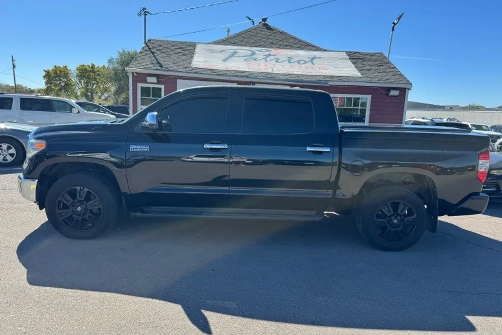 2014 Toyota Tundra Platinum photo 1