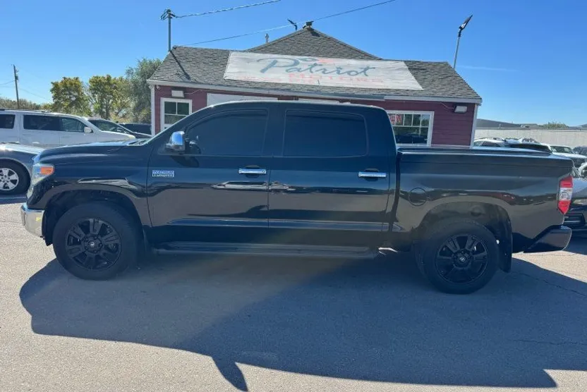 2014 Toyota Tundra Platinum photo 1