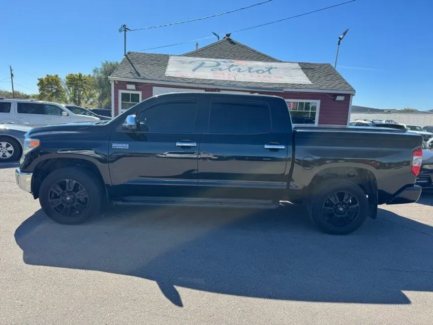 2014 Toyota Tundra Platinum photo 1
