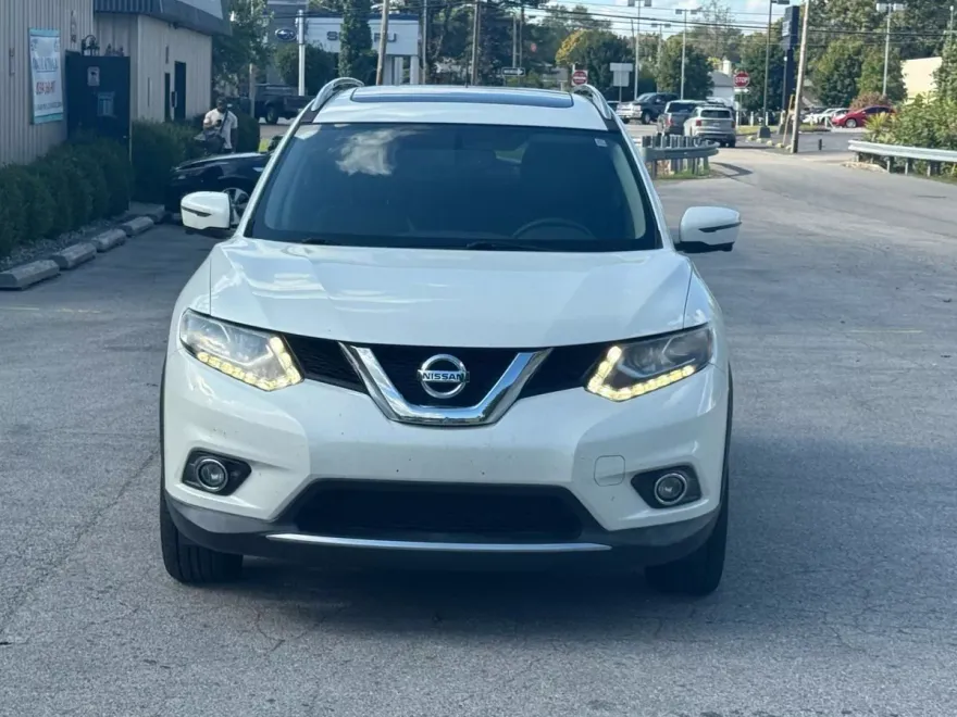 2016 Nissan Rogue SL photo 1