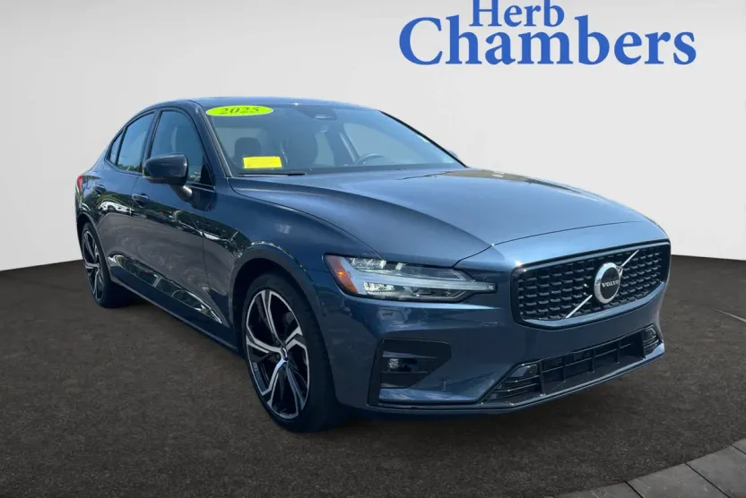 2025 Volvo S60 B5 Core photo 1