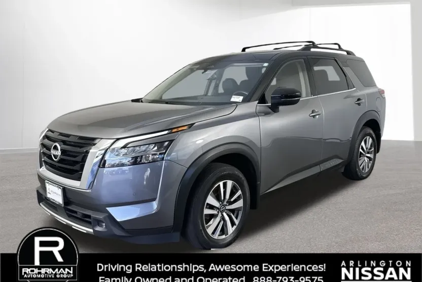 2022 Nissan Pathfinder SL photo 1