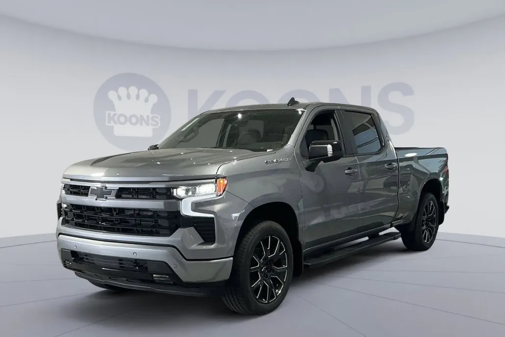 2025 Chevrolet Silverado 1500 RST photo 1