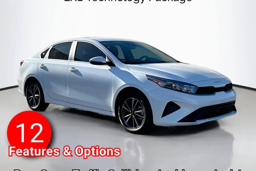 2024 Kia Forte LXS photo 1