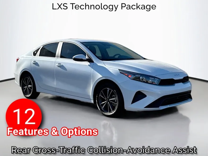 2024 Kia Forte LXS photo 1