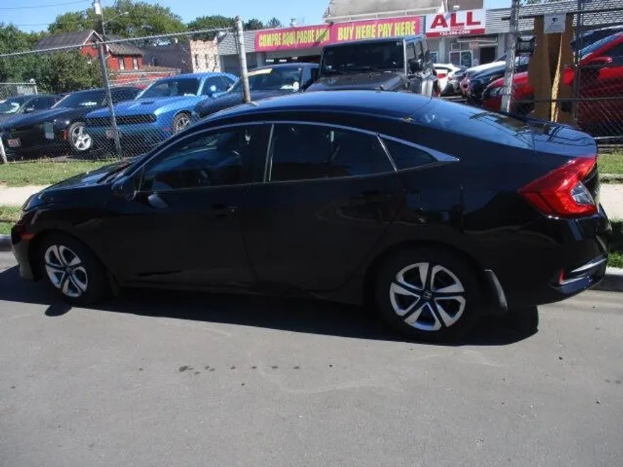 2016 Honda Civic LX photo 1