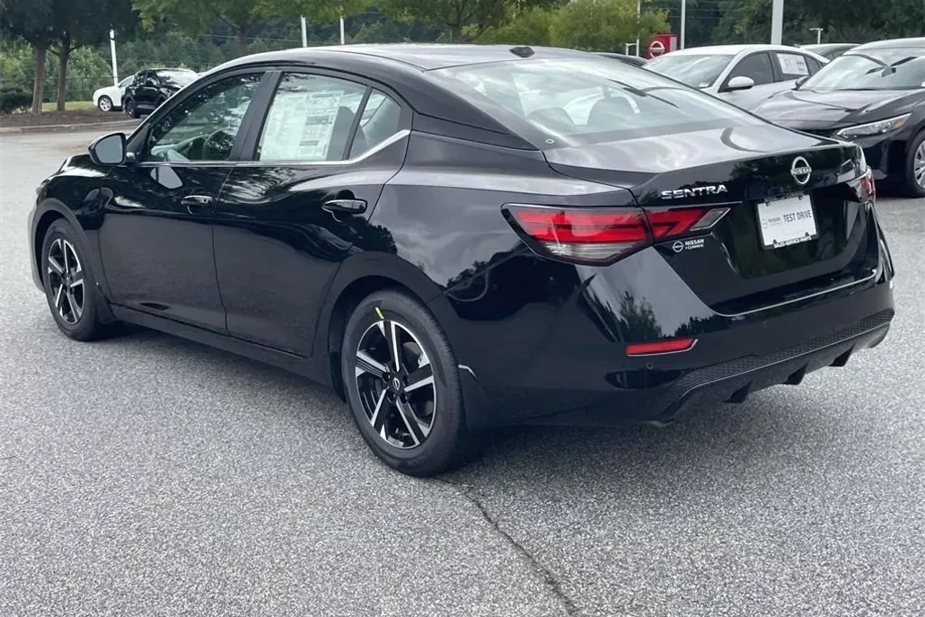 2025 Nissan Sentra SV photo 1