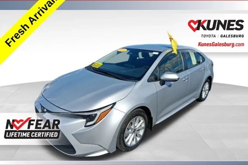 2024 Toyota Corolla Hybrid LE photo 1