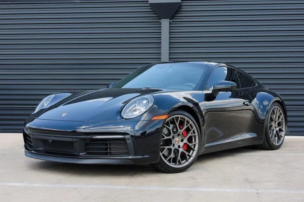 2023 Porsche 911 S photo 1