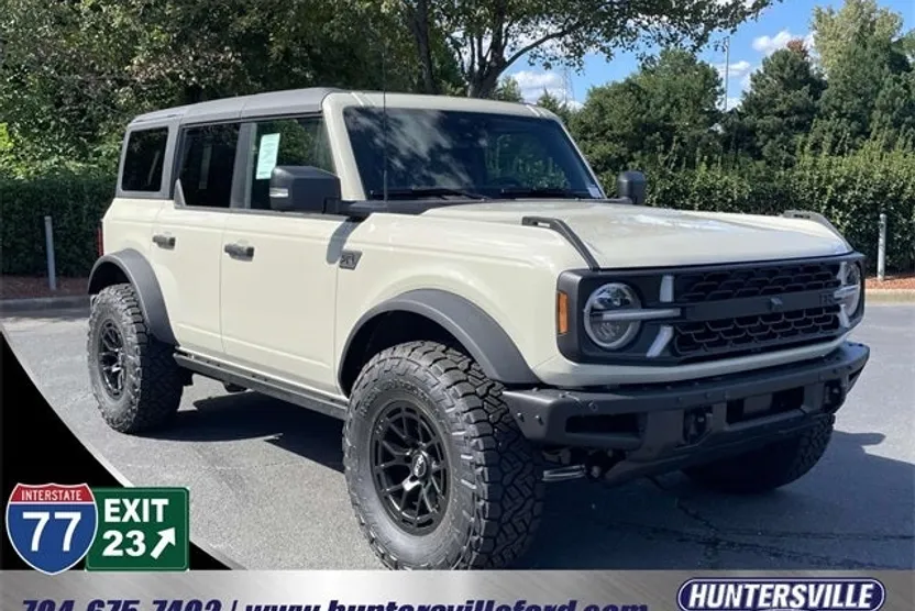 2025 Ford Bronco Badlands photo 1