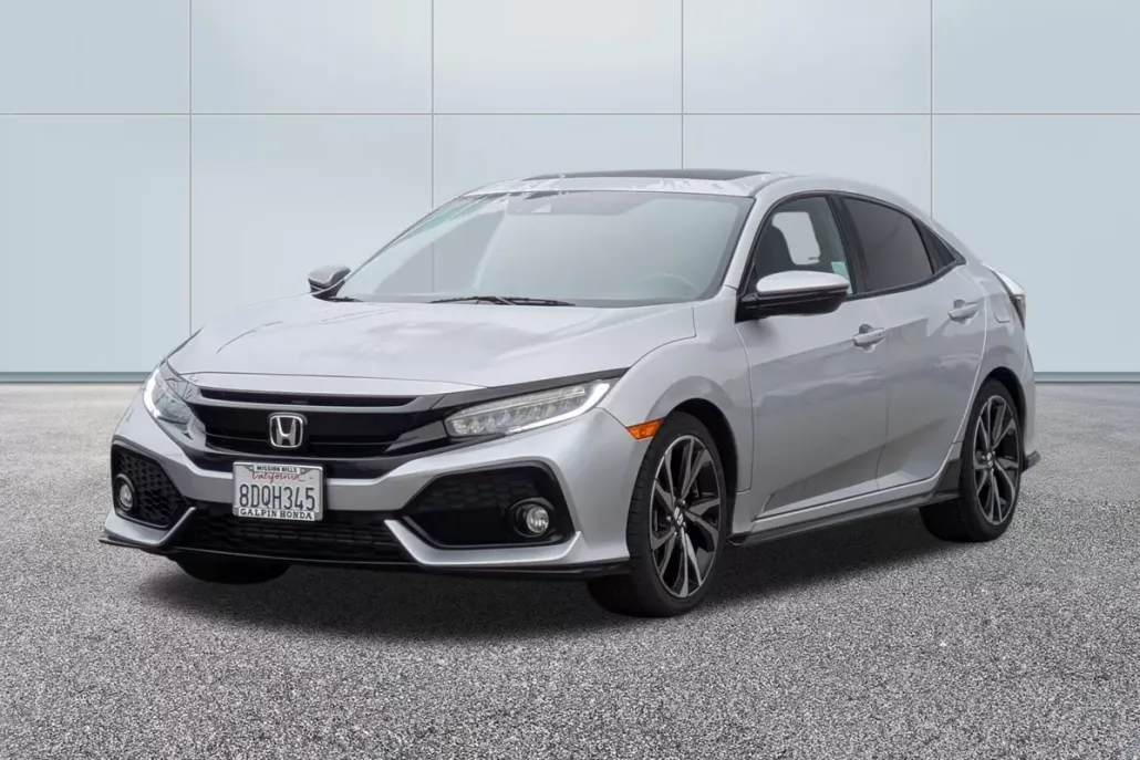 2018 Honda Civic Sport Touring photo 1