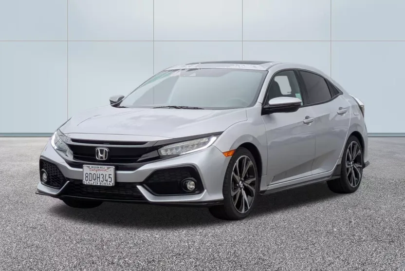 2018 Honda Civic Sport Touring photo 1