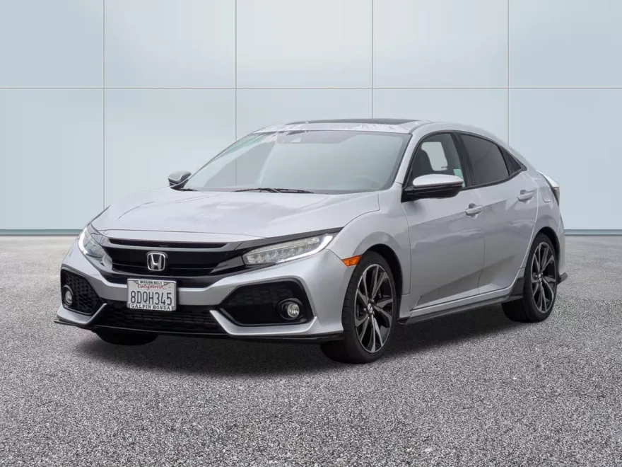 2018 Honda Civic Sport Touring photo 1