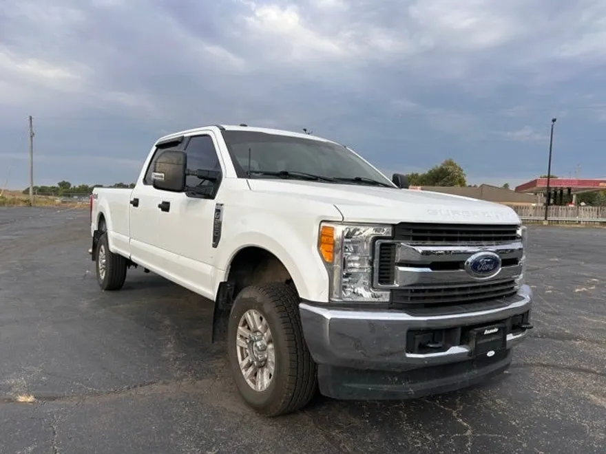 2017 Ford F-250 photo 1