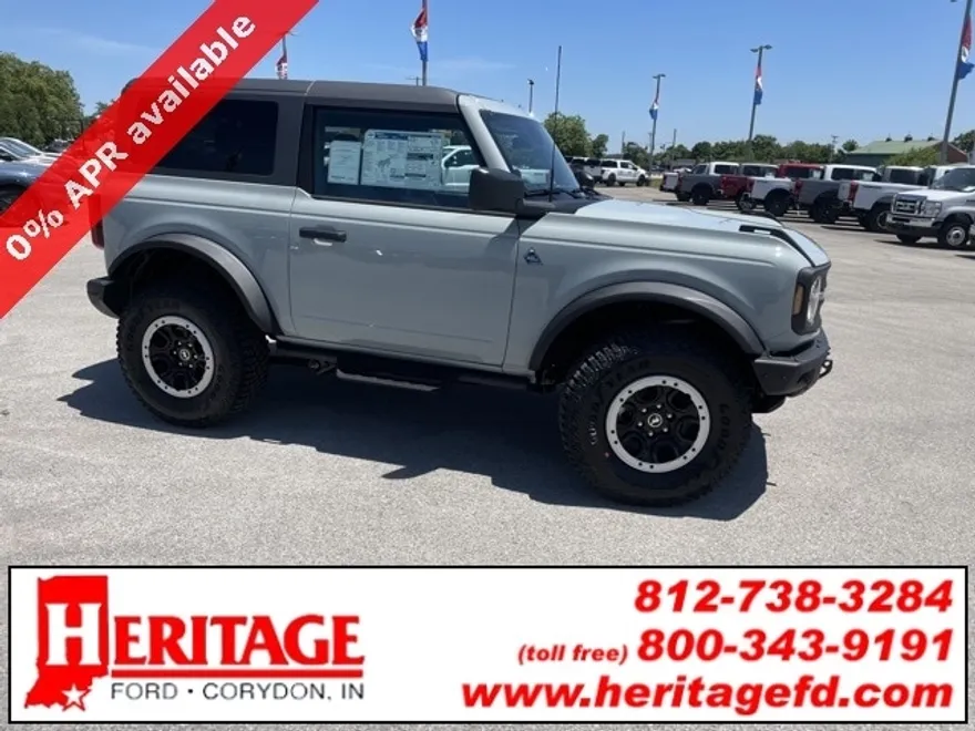 2024 Ford Bronco Black Diamond photo 1