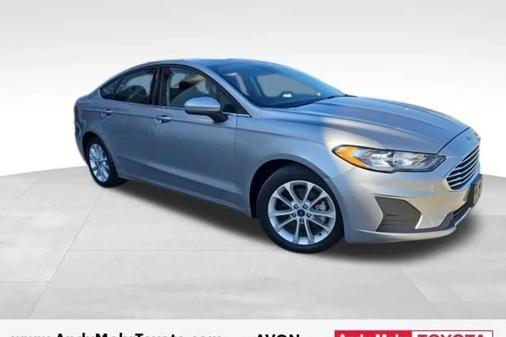 2020 Ford Fusion SE Hybrid photo 1