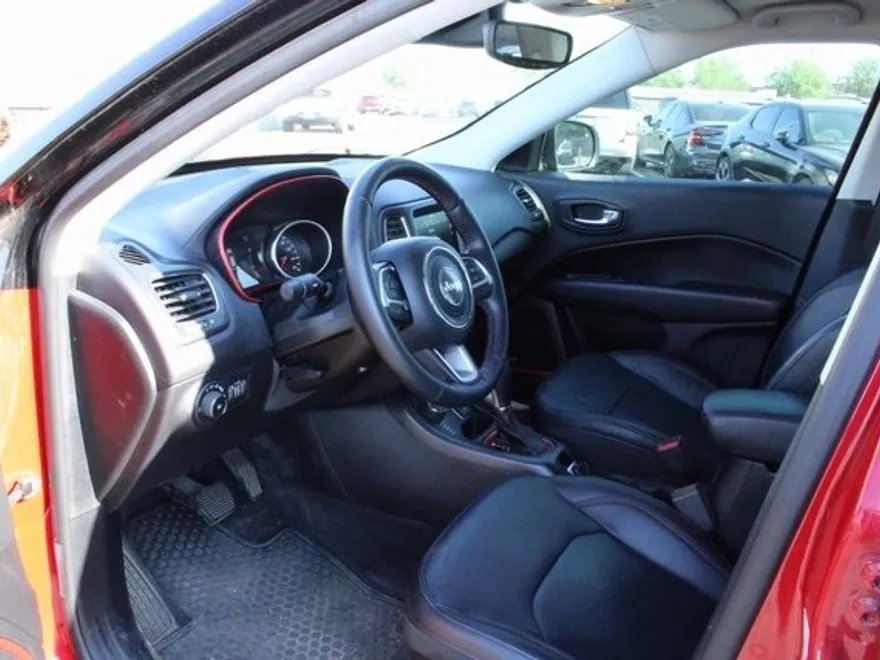 2018 Jeep Compass Trailhawk photo 1