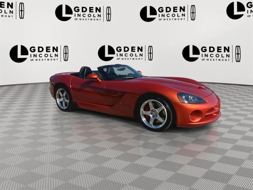 2005 Dodge Viper SRT10 photo 2
