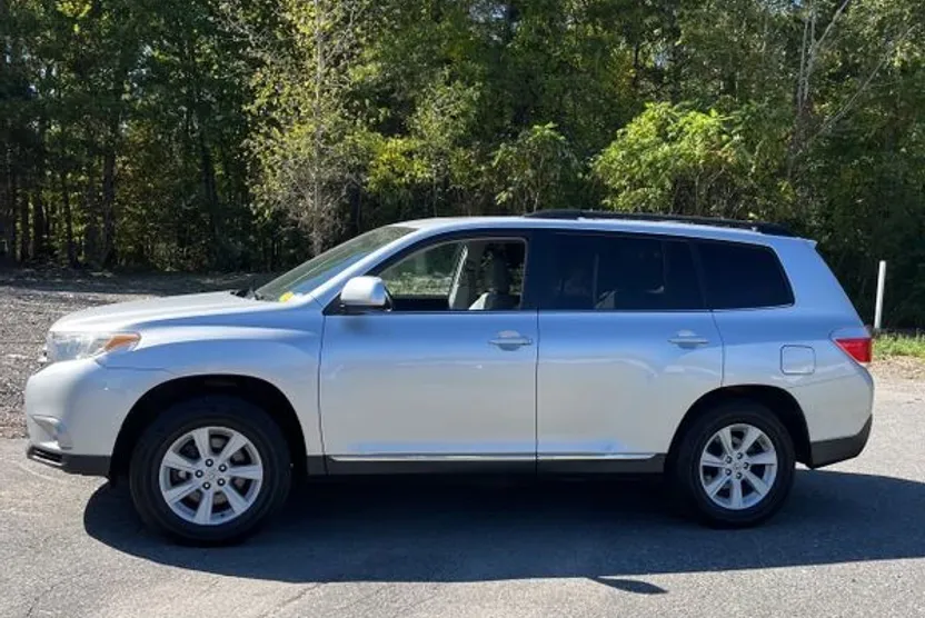 2013 Toyota Highlander Limited photo 1