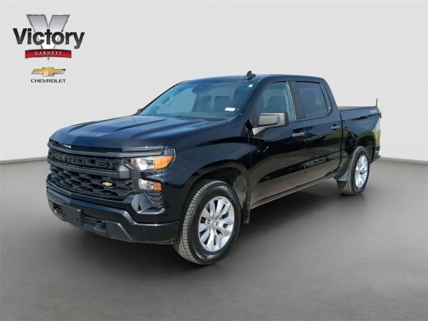 2023 Chevrolet Silverado 1500 Custom photo 1