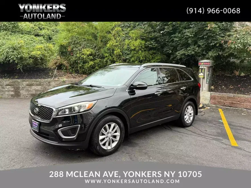 2016 Kia Sorento LX photo 1