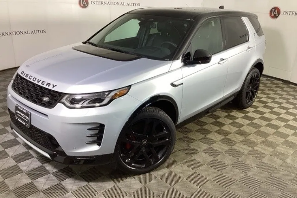 2024 Land Rover Discovery Sport SE photo 1