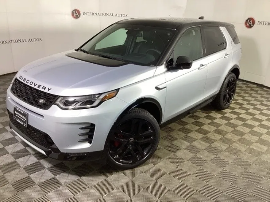 2024 Land Rover Discovery Sport SE photo 1