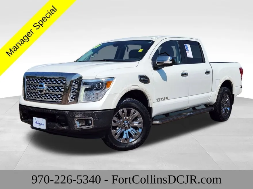 2017 Nissan Titan Platinum Reserve photo 1