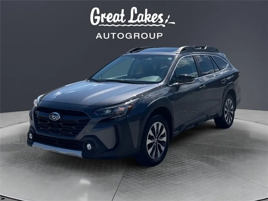 2023 Subaru Outback Limited photo 1