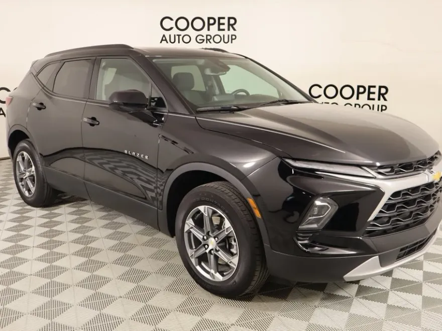 2023 Chevrolet Blazer 2LT photo 1