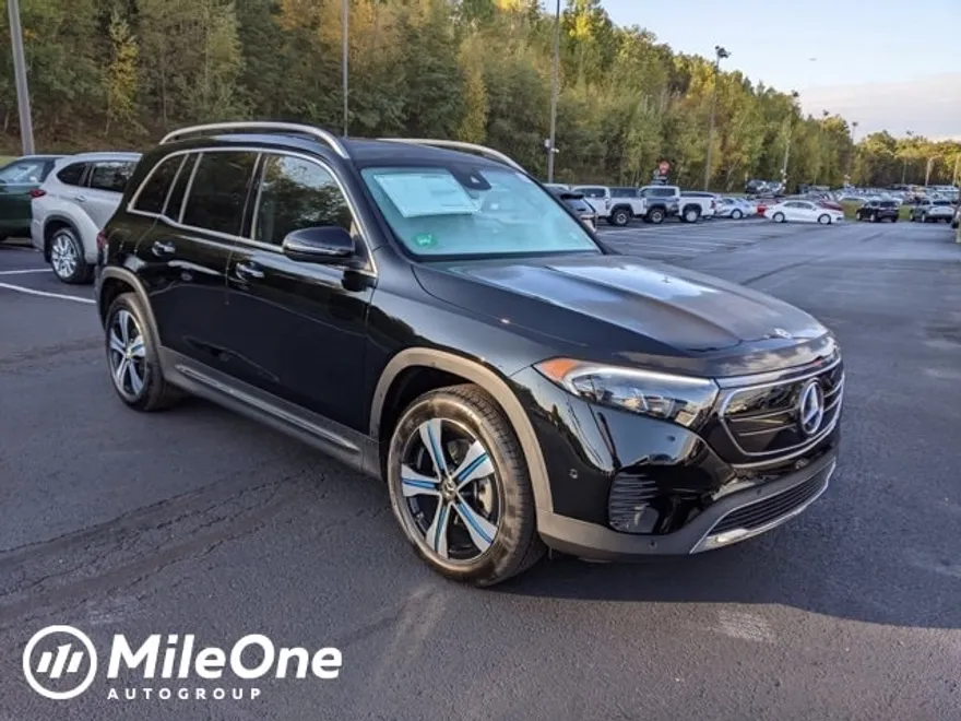 2023 Mercedes Benz EQB 350 photo 1