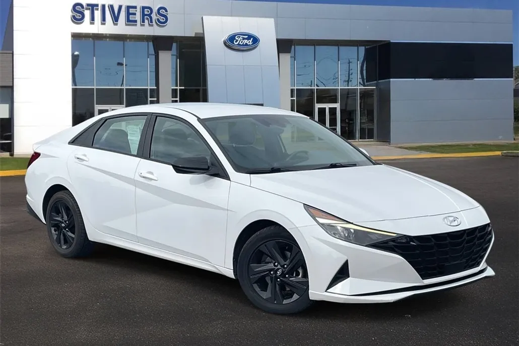 2021 Hyundai Elantra SEL Convenience photo 1