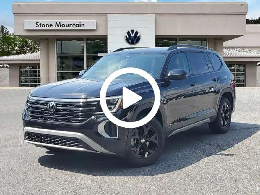 2025 Volkswagen Atlas Peak Edition SE photo 1