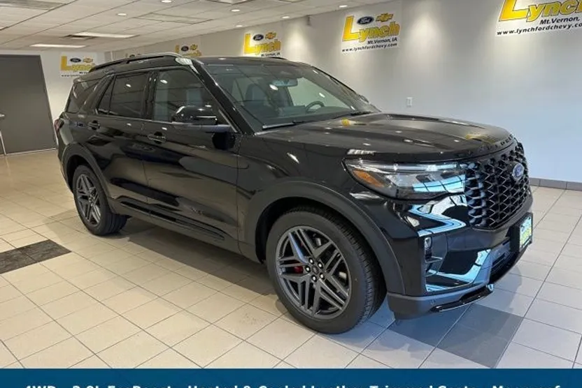 2025 Ford Explorer ST photo 1