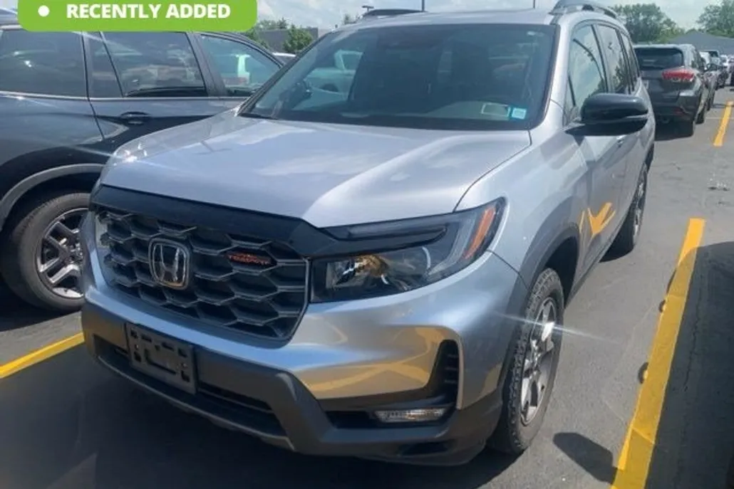2022 Honda Passport TrailSport photo 1