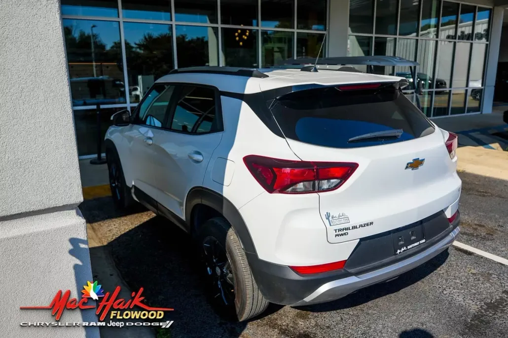 2025 Chevrolet Trailblazer LT photo 1