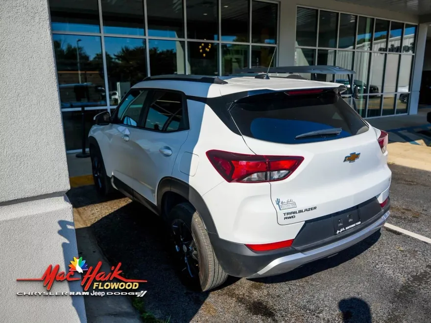 2025 Chevrolet Trailblazer LT photo 1